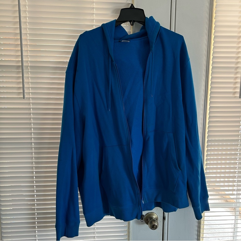 Royal blue men’s hoodie size 2x